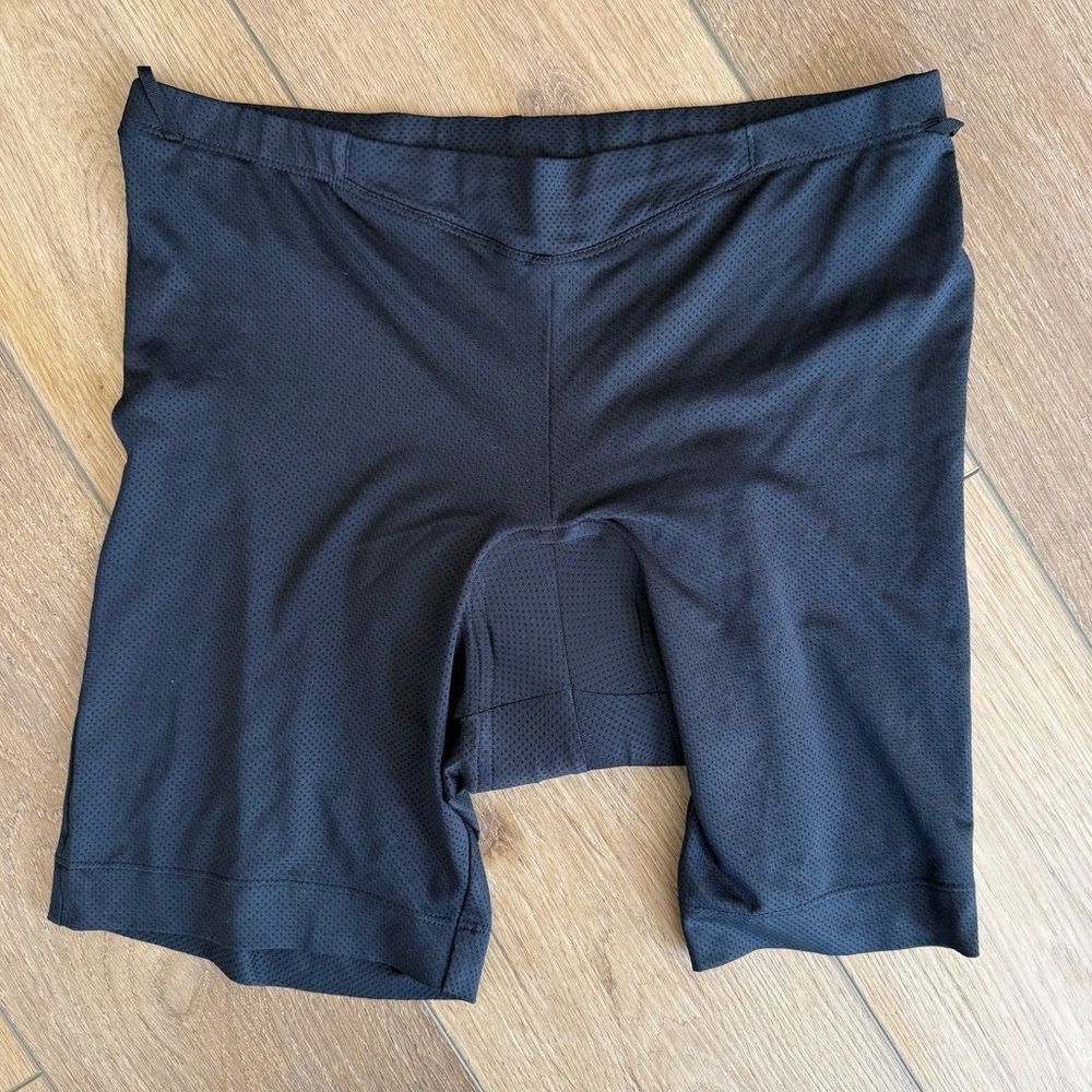 Pearl Izumi Black Athletic Shorts